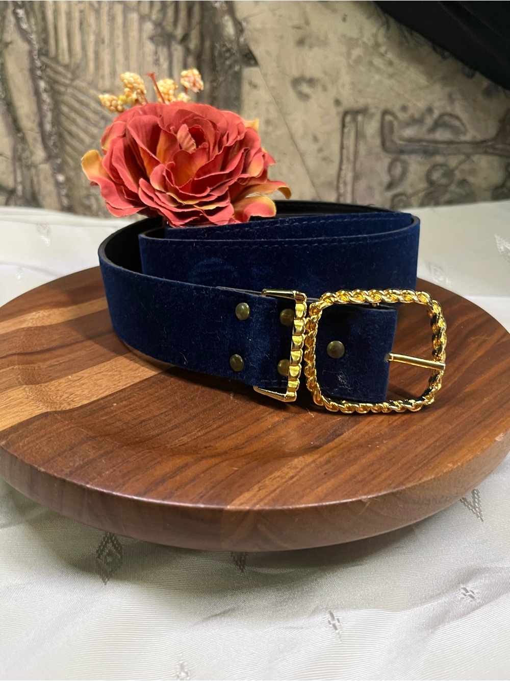 Vintage 1980s Navy Blue Velveteen Belt w Gold Twisted Rope Chain Buckle 35”-41”